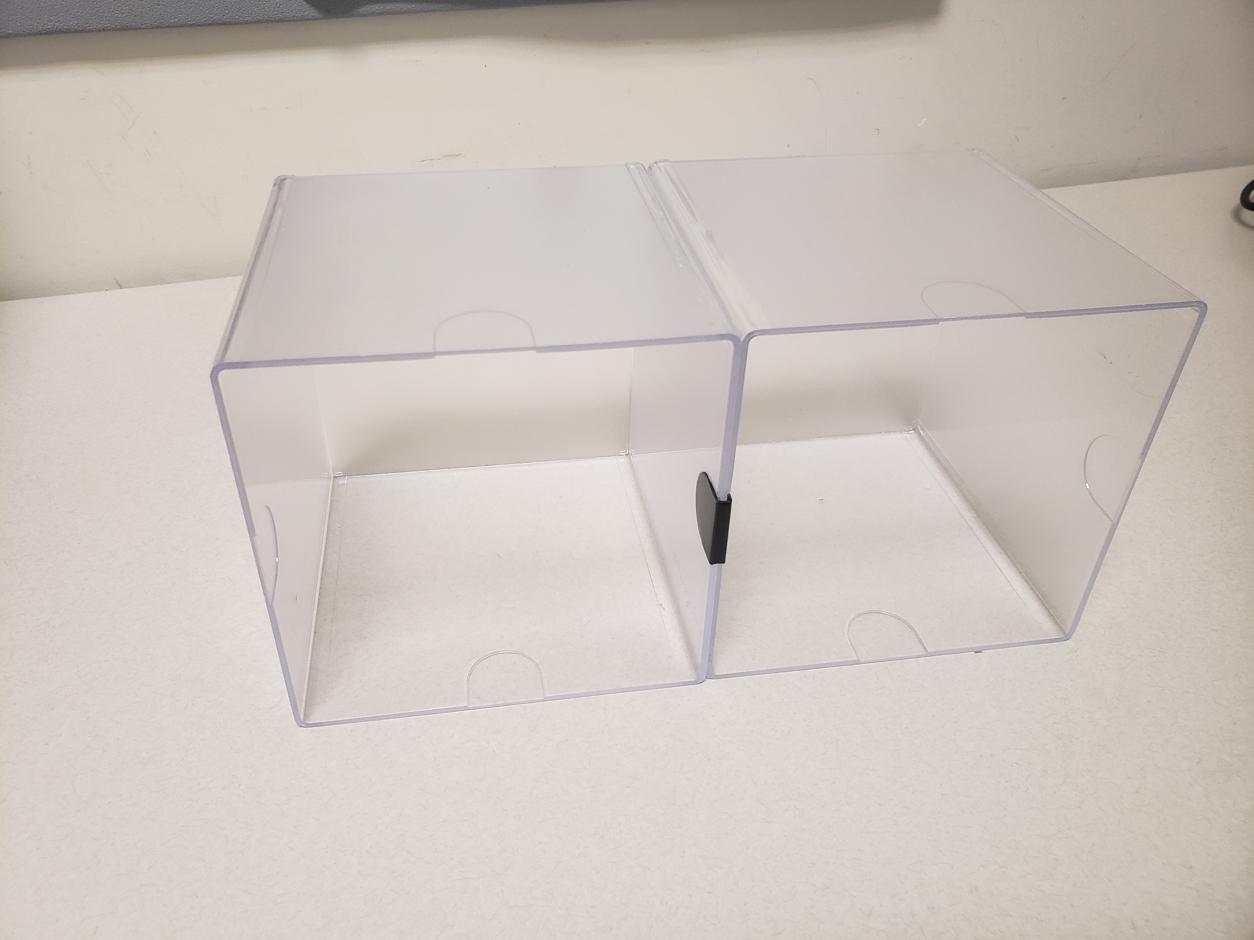 clear plastic boxes
